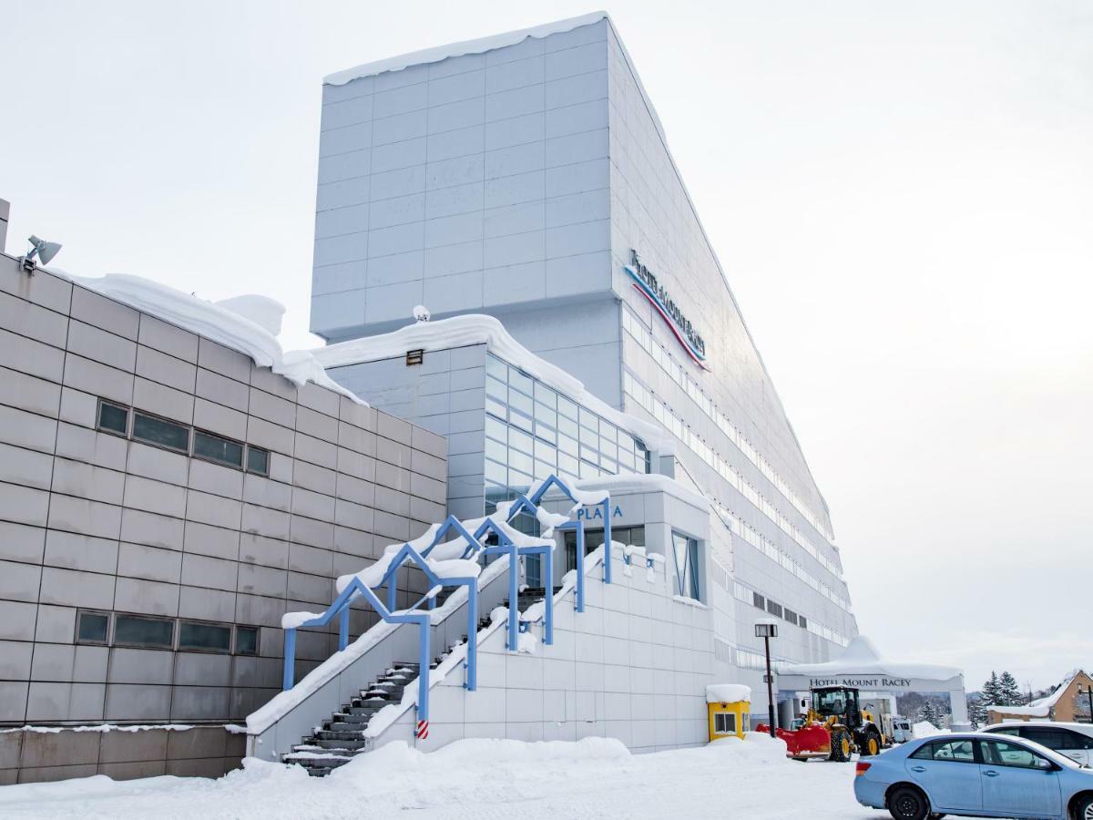 Hotel Mount Racey Yubari Екстер'єр фото